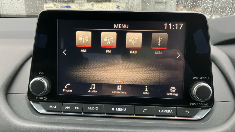 Nissan Qashqai 1.3 DiG-T MH Acenta Premium 5dr Petrol Hatchback